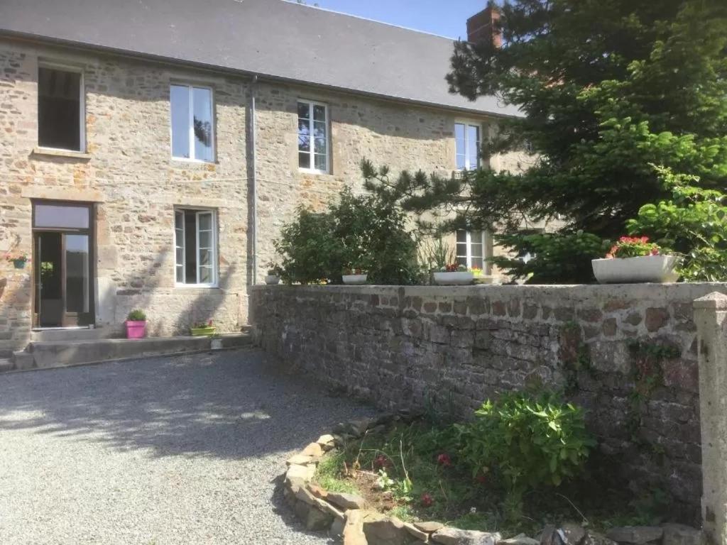 La Petellerie, Maison De Campagne Avec Piscine Pour Un Sejour Detente Moyon Dış mekan fotoğraf