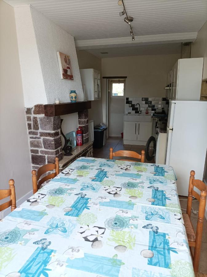 La Petellerie, Maison De Campagne Avec Piscine Pour Un Sejour Detente Moyon Dış mekan fotoğraf